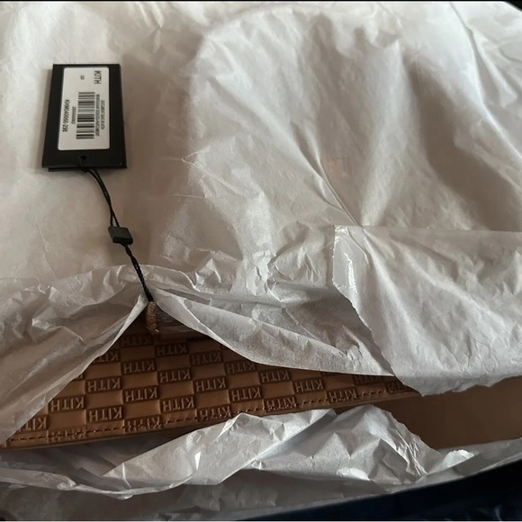KITH Document Bag • FW23 • O/S • Brown • Monogram - Picture 2 of 5